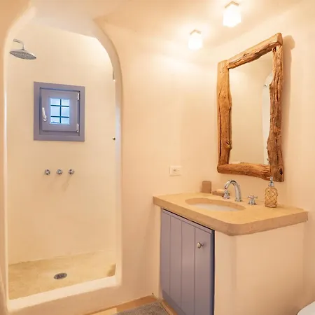 Villa Seaside 5bdr Bliss In Mykonos Merchia Beach