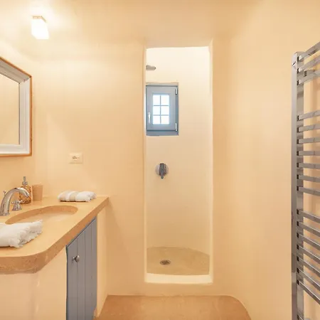 Villa Seaside 5bdr Bliss In Mykonos Merchia Beach