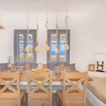 Seaside 5bdr Bliss In Mykonos Villa